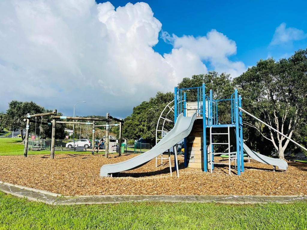 Maraetai Beach Front Resort! מראה חיצוני תמונה
